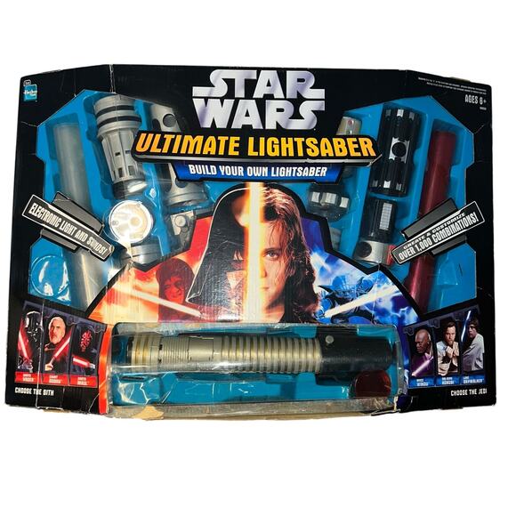 2005 Star Wars Ultimate LightSabers Build your own lightsaber Darth. Hasbro NEW - Picture 1 of 8